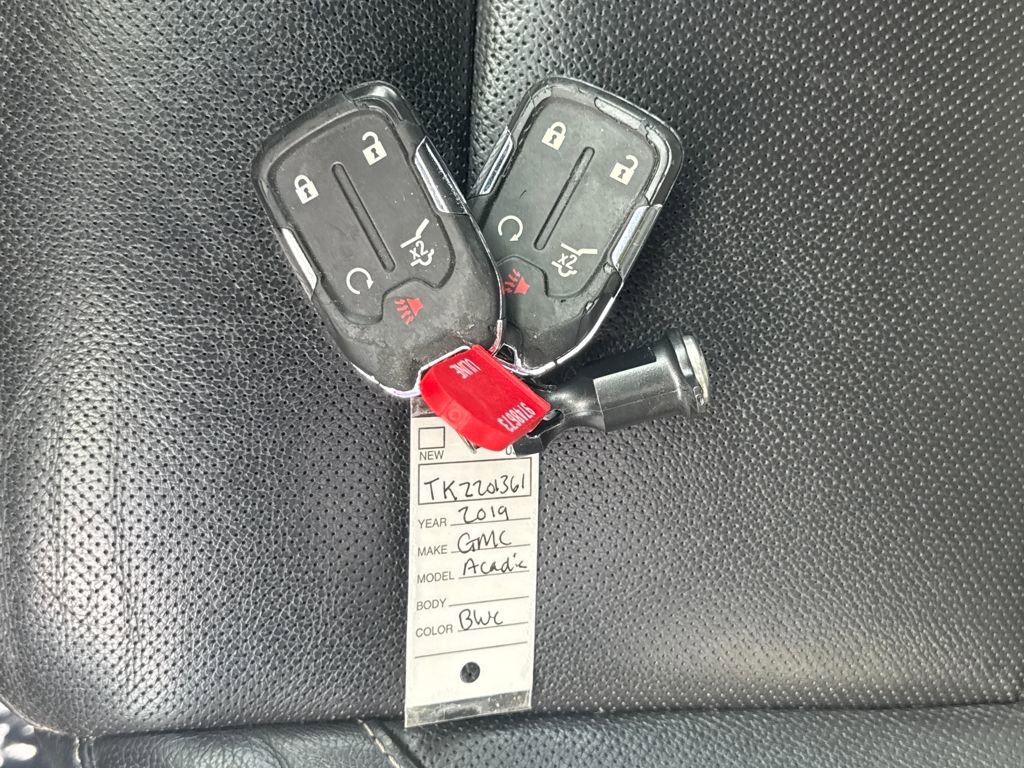 Used 2019 GMC Acadia SLT image 29