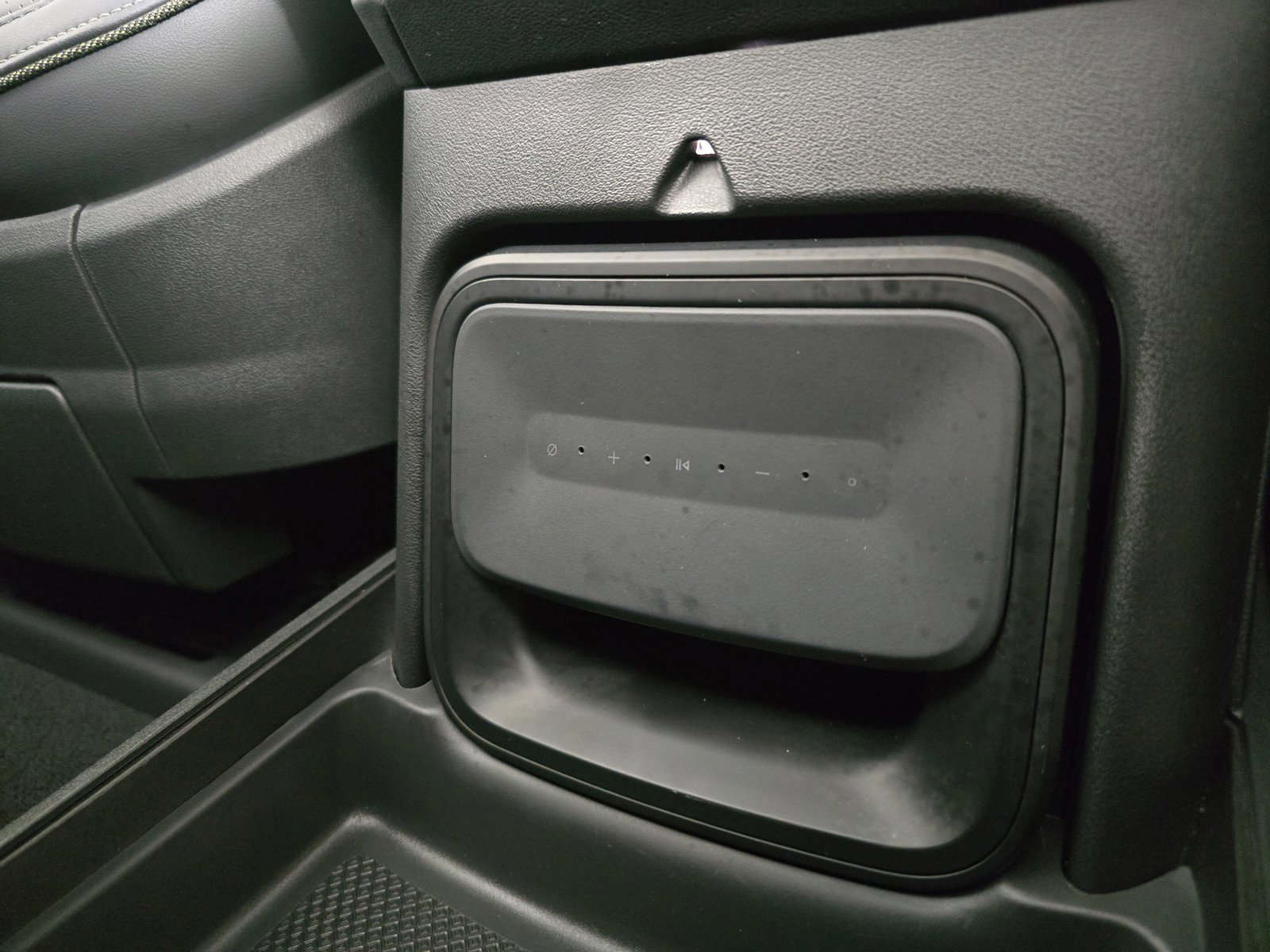 Used 2024 Rivian R1S Adventure AWD/4WD image 33