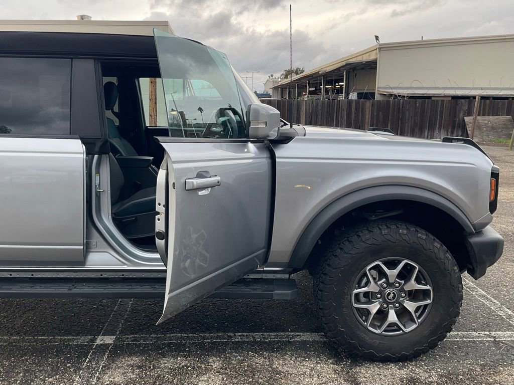 Used 2023 Ford Bronco Outer Banks image 38