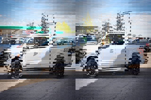 New 2025 Ford F150 Lariat w/ Equipment Group 501A Mid image 11