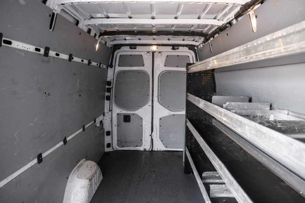 Used 2023 Mercedes-Benz Sprinter 2500 w/ Acoustic Package image 32