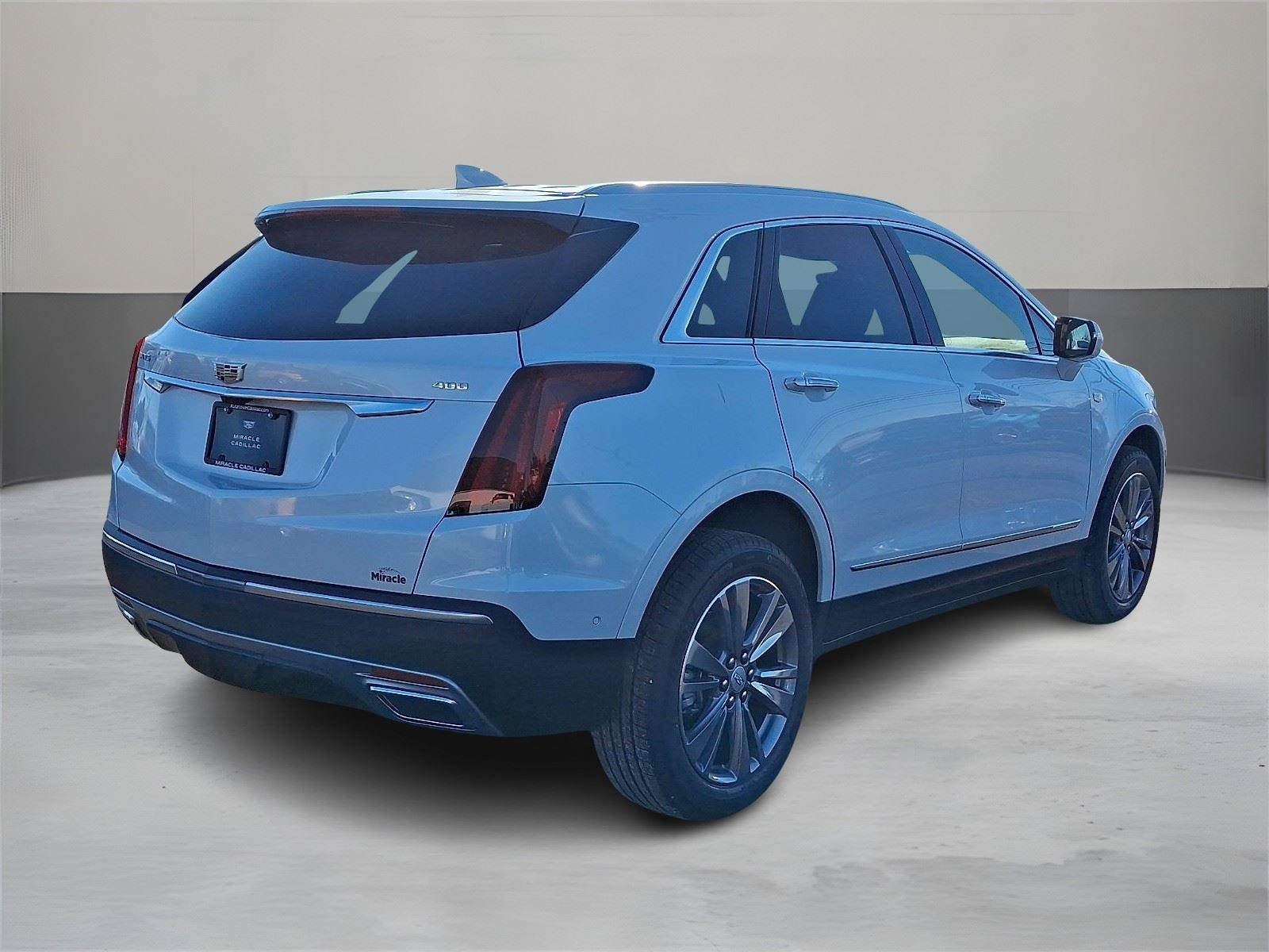 New 2026 Cadillac XT5 Premium Luxury w/ Driver Assist Package FWD image 3