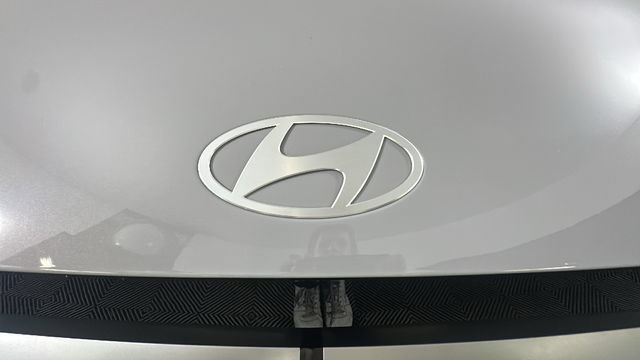Certified 2025 Hyundai Ioniq 5 SEL AWD/4WD image 8