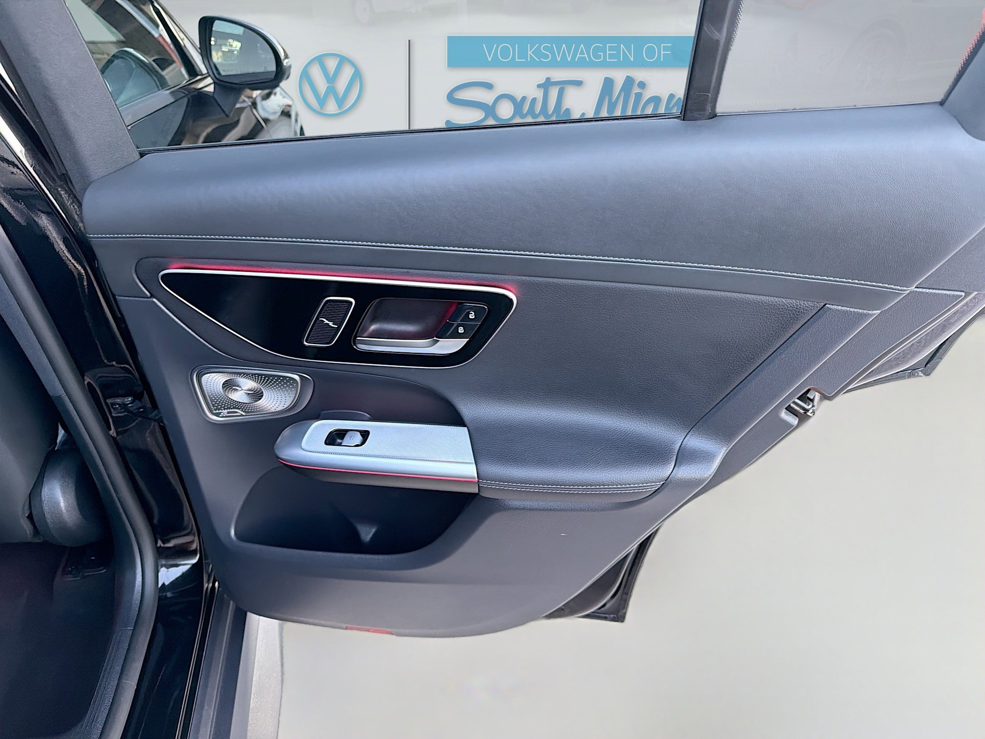 Used 2023 Mercedes-Benz GLC 300 image 30