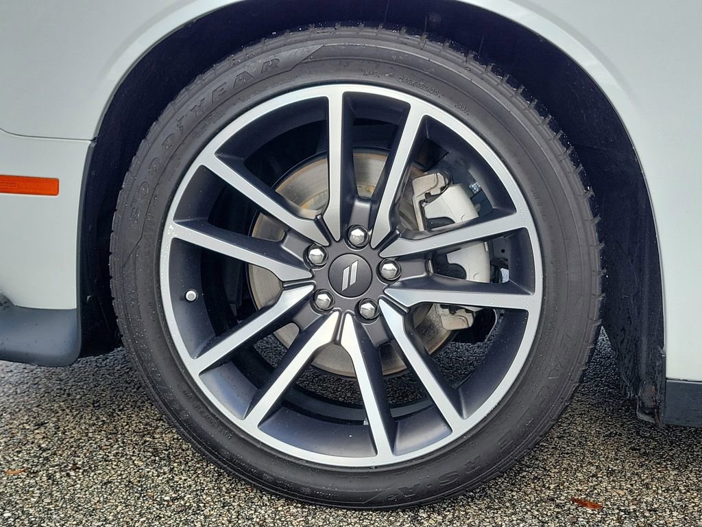 Used 2023 Dodge Challenger R/T image 6