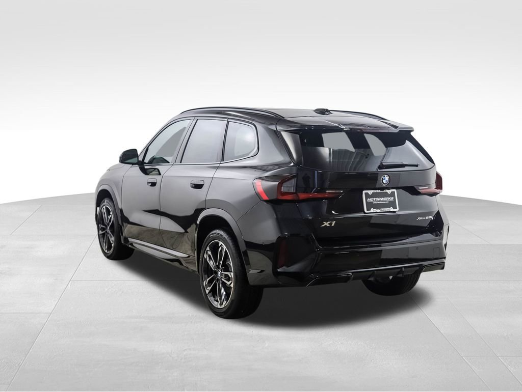 New 2026 BMW X1 xDrive28i w/ Technology Package image 3