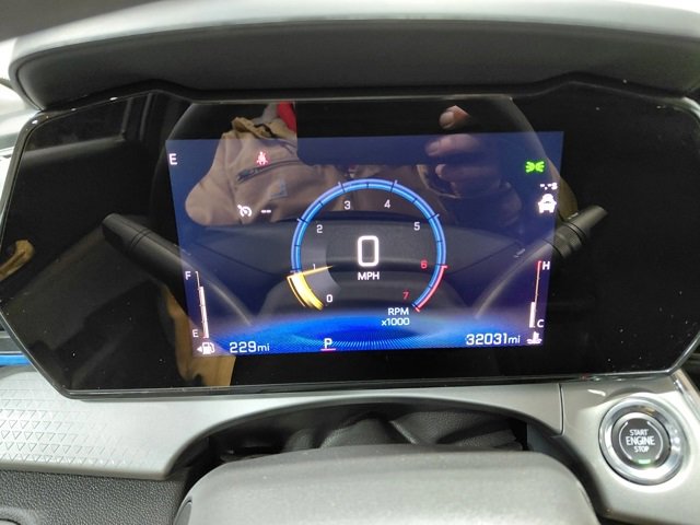 Used 2025 Chevrolet Trax LT image 21