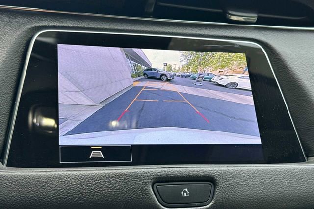 Certified 2023 Cadillac XT4 Luxury w/ Cold Weather Package image 20