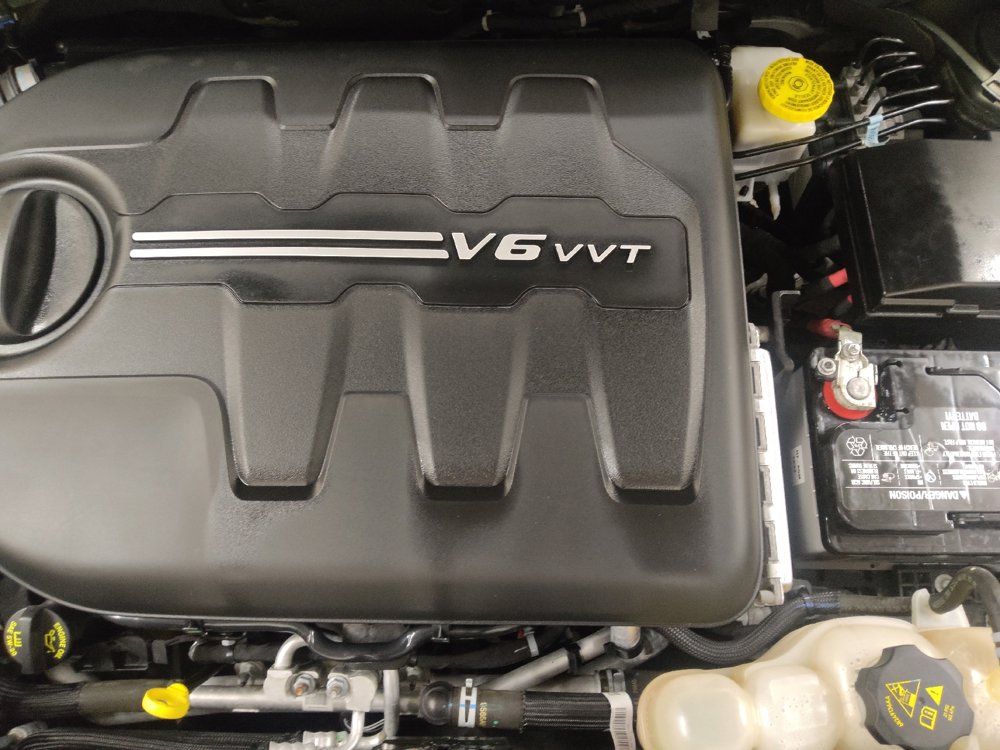 Used 2019 Jeep Cherokee Limited image 30