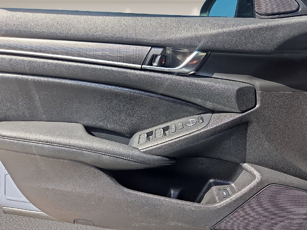 Used 2022 Honda Accord Sport image 22