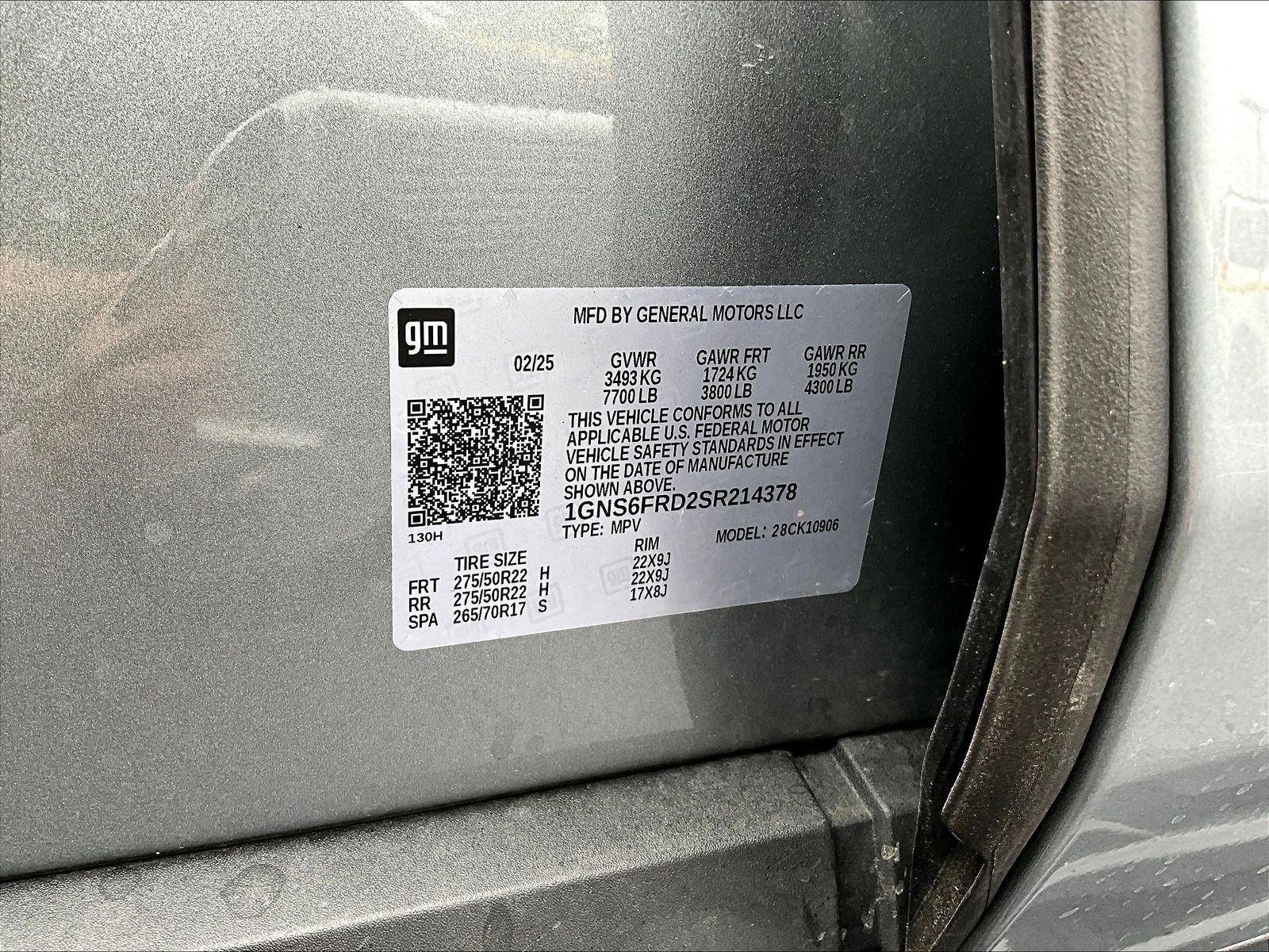 Used 2025 Chevrolet Suburban Premier AWD/4WD image 19
