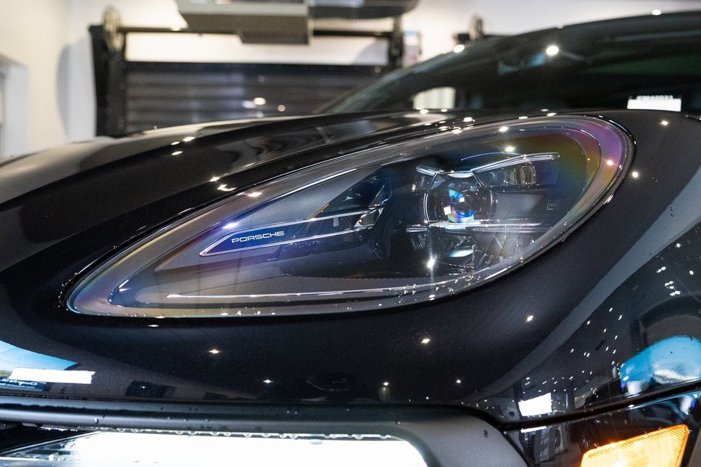 New 2026 Porsche Macan S image 13