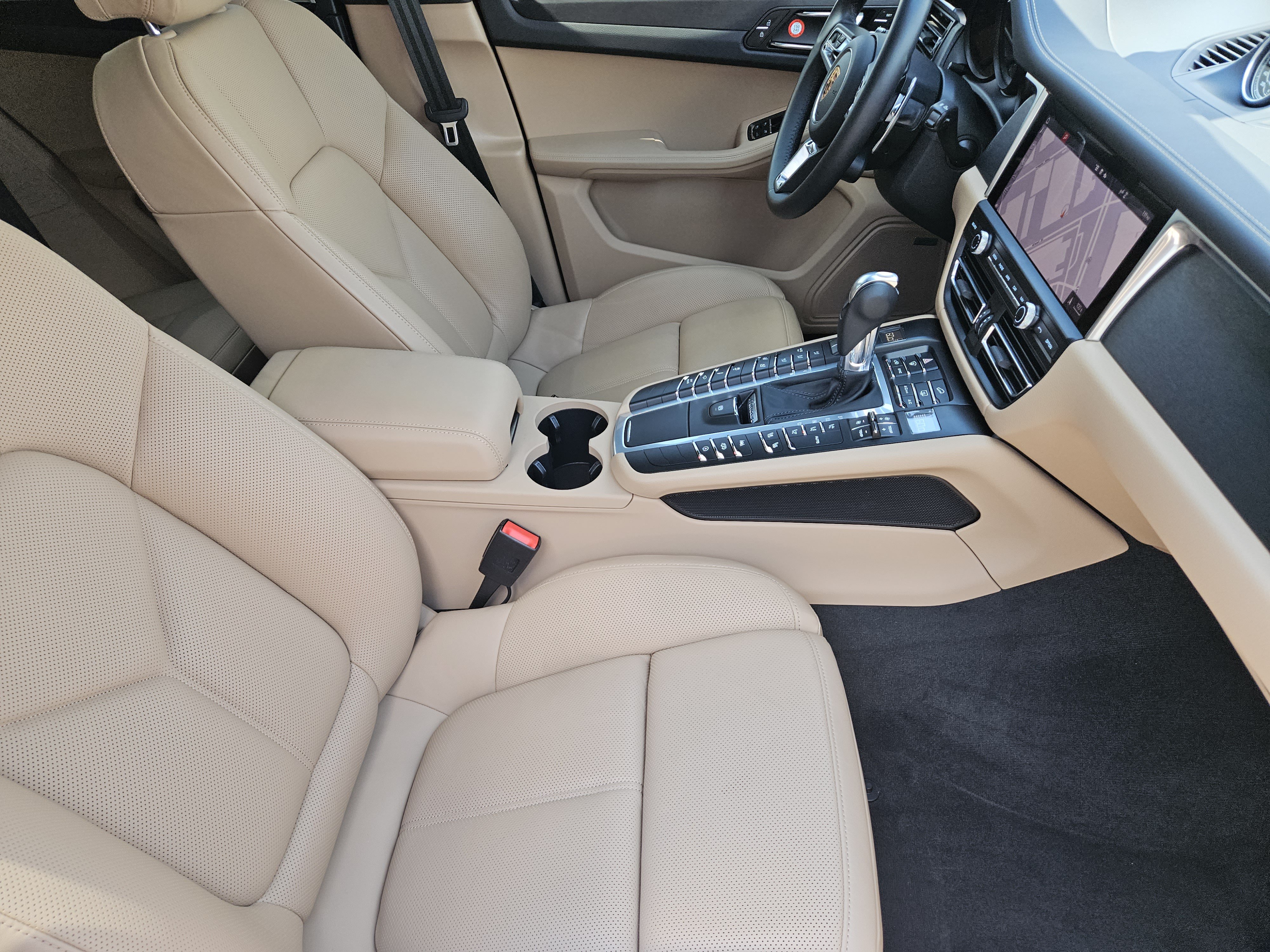 Certified 2021 Porsche Macan GTS AWD/4WD image 15