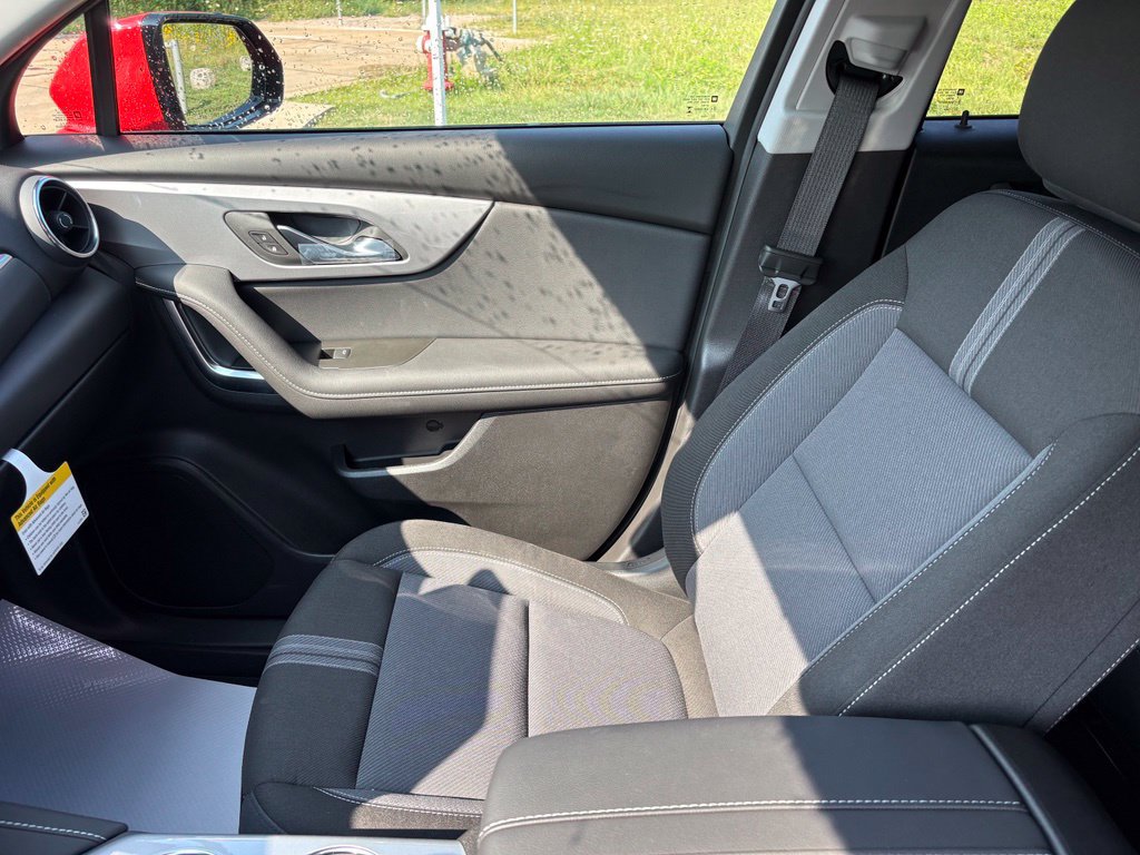 New 2026 Chevrolet Blazer LT w/ LPO, Floor Liner Package FWD image 16