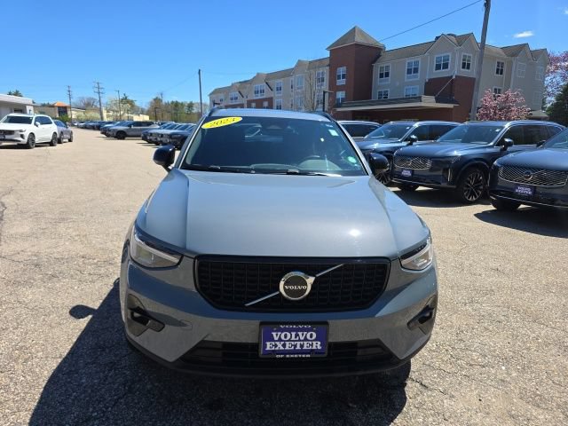 Certified 2023 Volvo XC40 B5 Plus w/ Climate Package AWD/4WD image 2