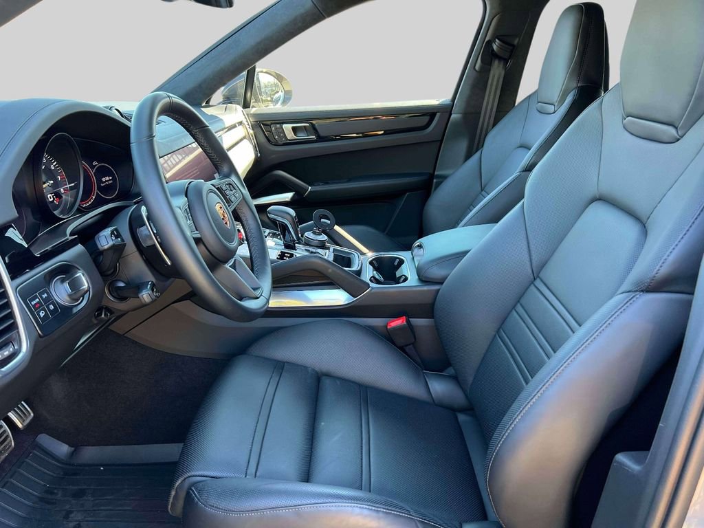 Used 2022 Porsche Cayenne Turbo GT image 13