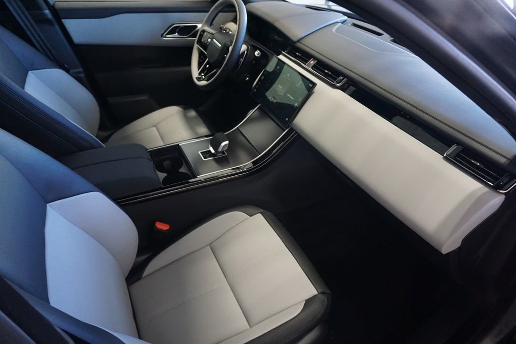 New 2026 Land Rover Range Rover Velar Dynamic SE image 22
