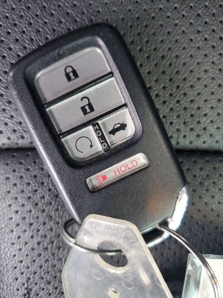 Used 2021 Honda Accord Touring image 33