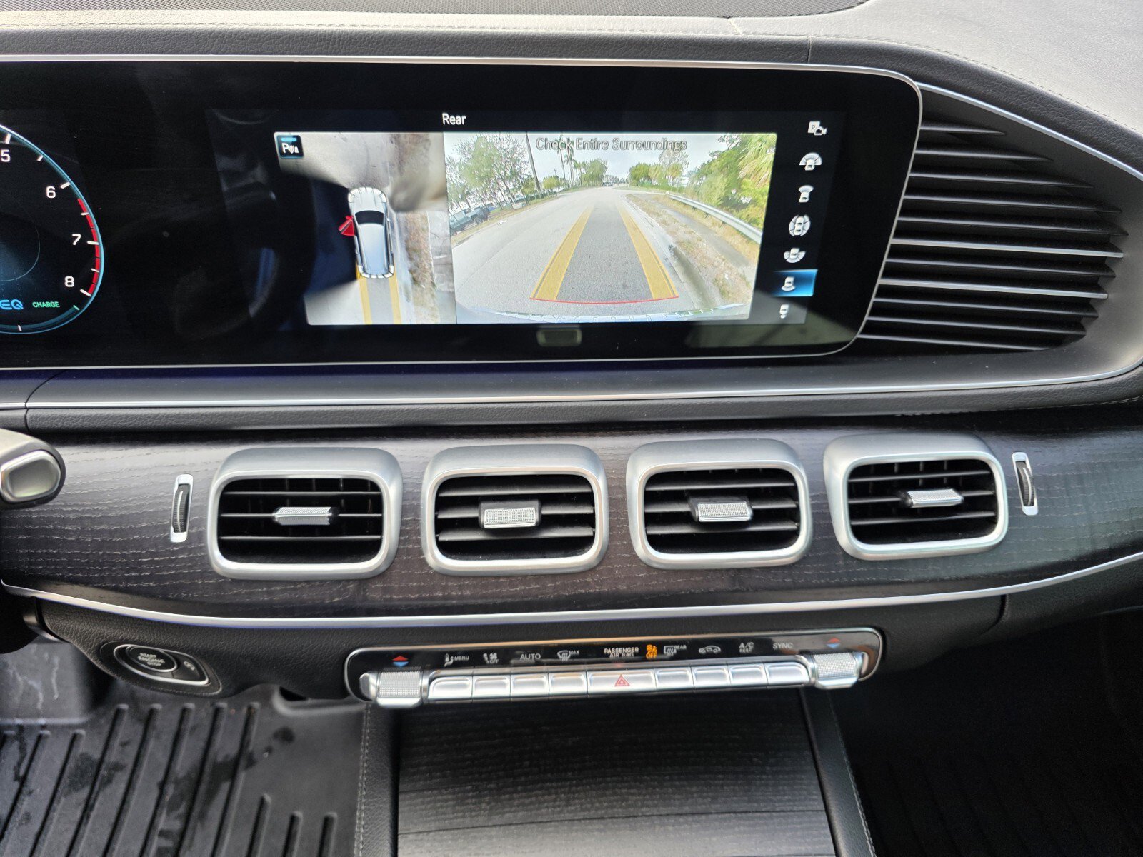 Used 2022 Mercedes-Benz GLS 450 4MATIC image 27