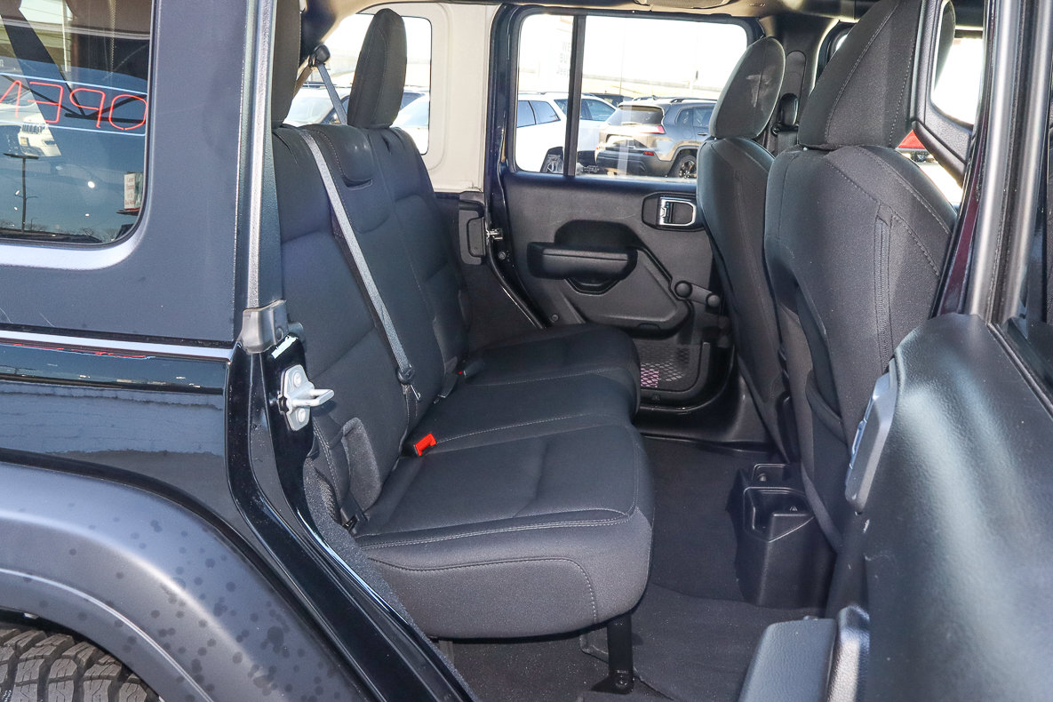 Used 2021 Jeep Wrangler Unlimited Sport AWD/4WD image 19