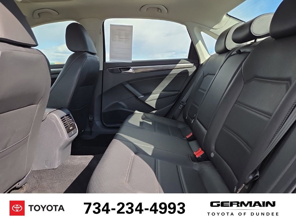 Used 2018 Volkswagen Passat 2.0T SE image 16