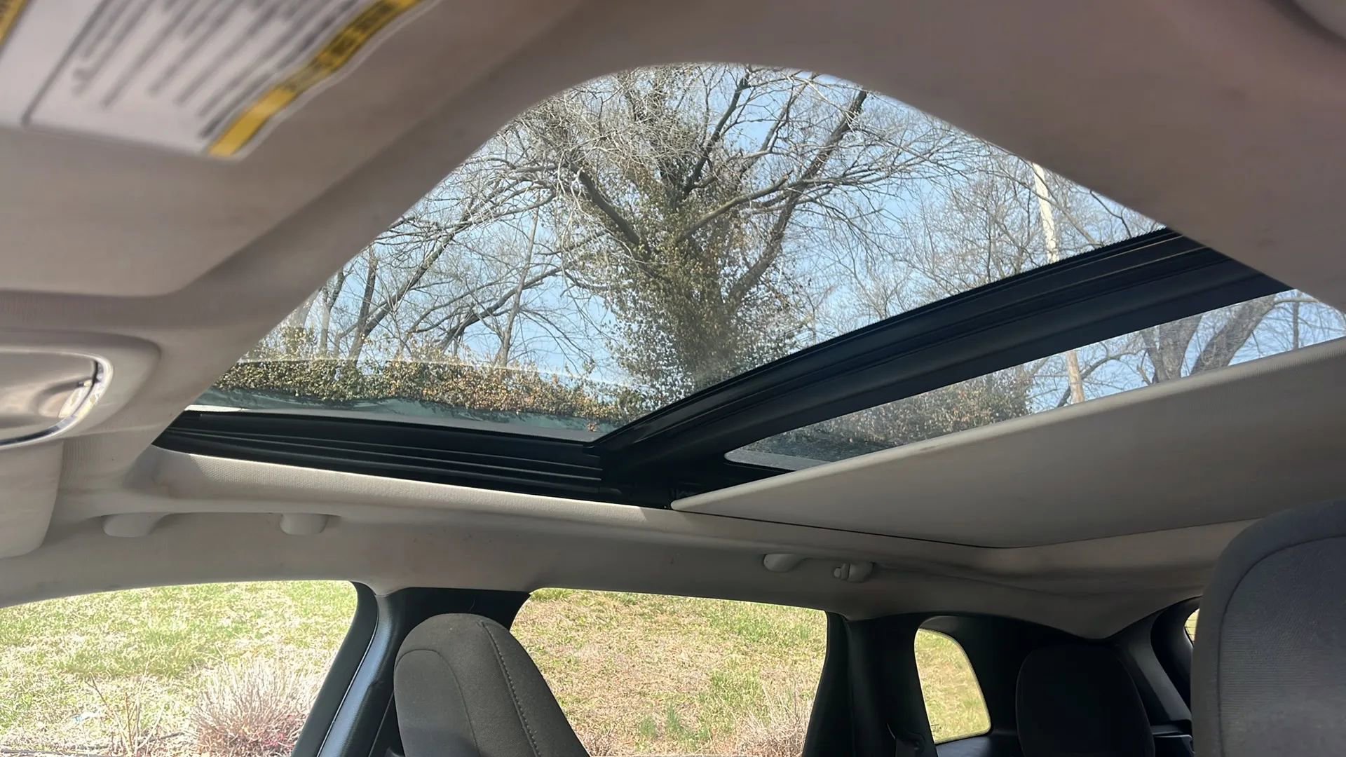 Used 2016 Jeep Cherokee 75th Anniversary image 12