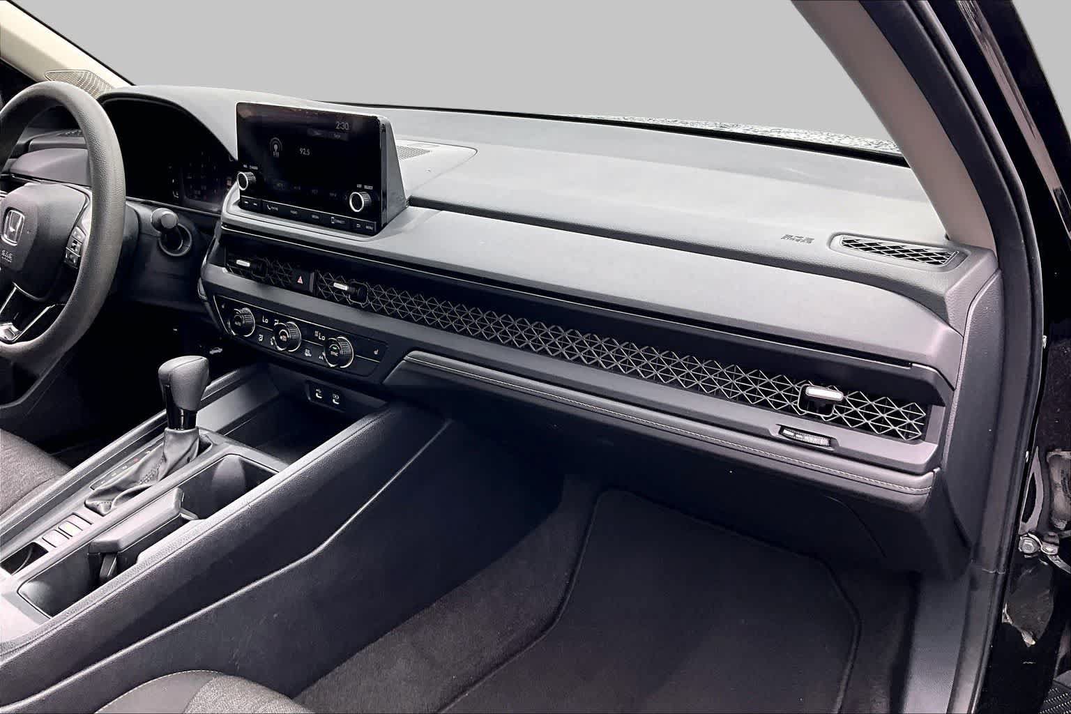 Used 2023 Honda Accord EX image 19