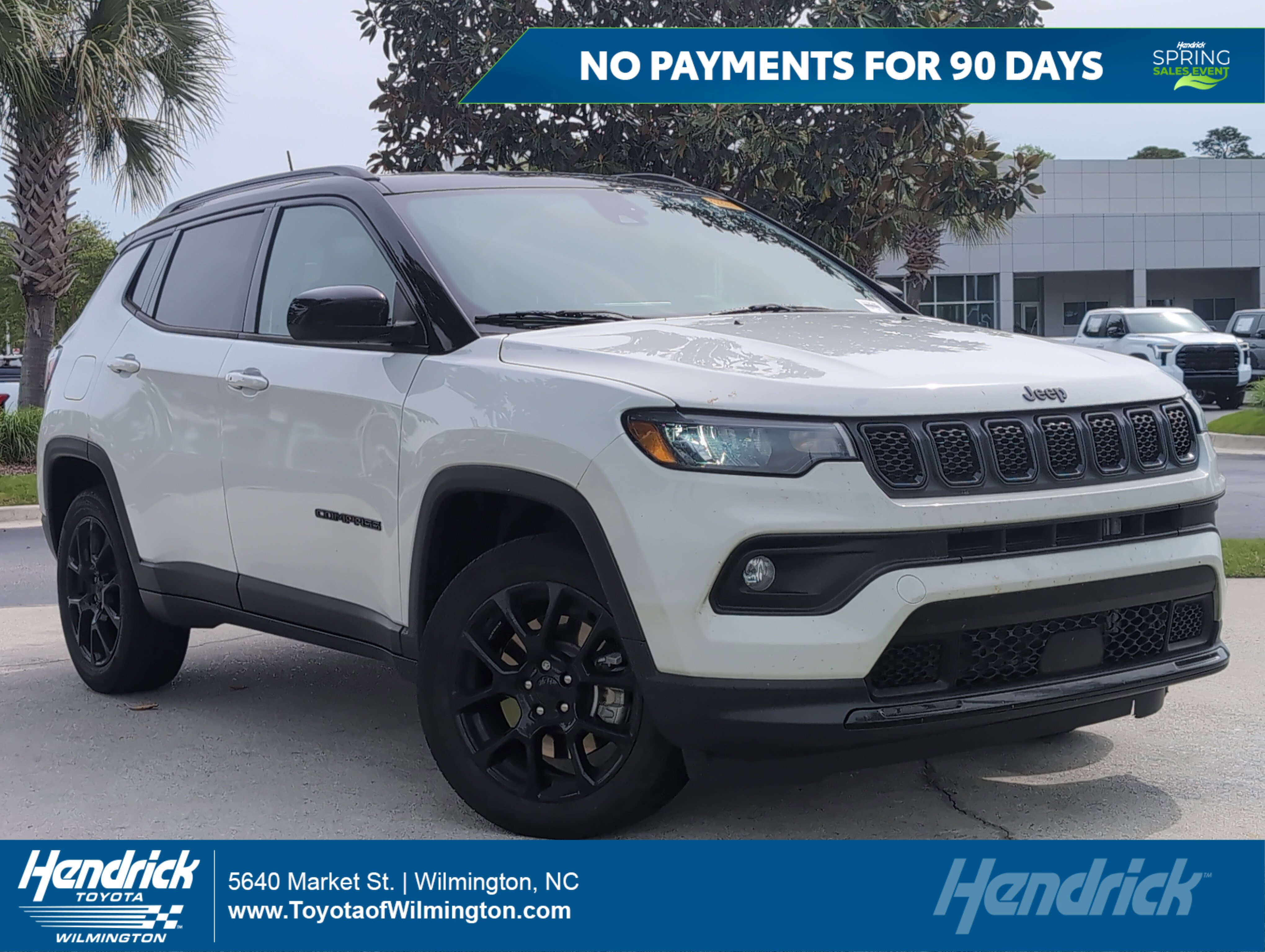 Used 2023 Jeep Compass Altitude w/ Sun and Sound Group image 1