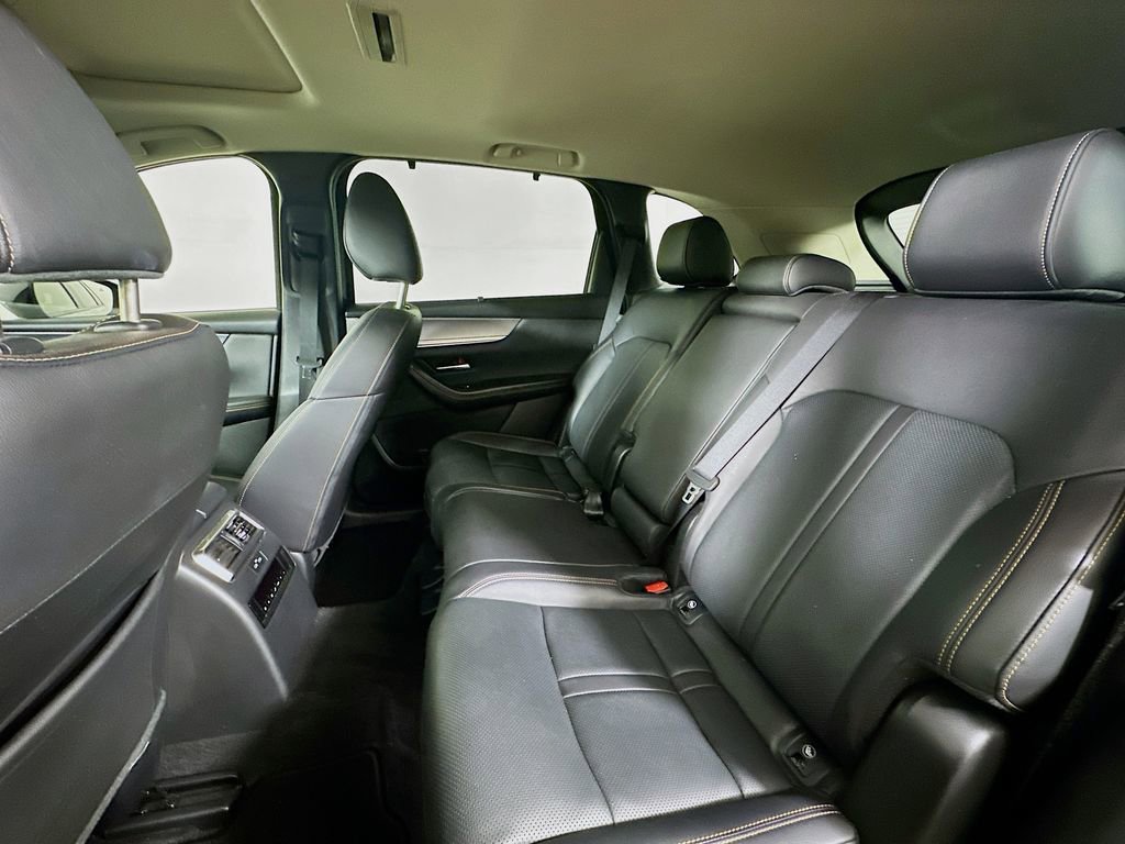 Used 2025 MAZDA CX-70 3.3 Turbo w/ Preferred Package image 14