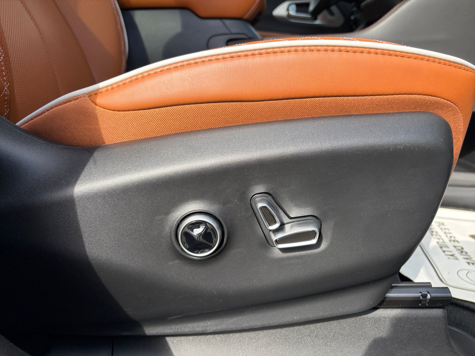 New 2026 Chrysler Pacifica Pinnacle AWD/4WD image 30