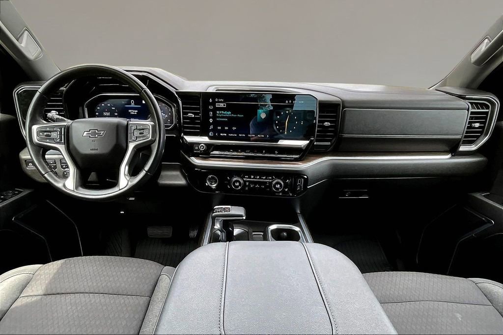 Used 2023 Chevrolet Silverado 1500 RST AWD/4WD image 8