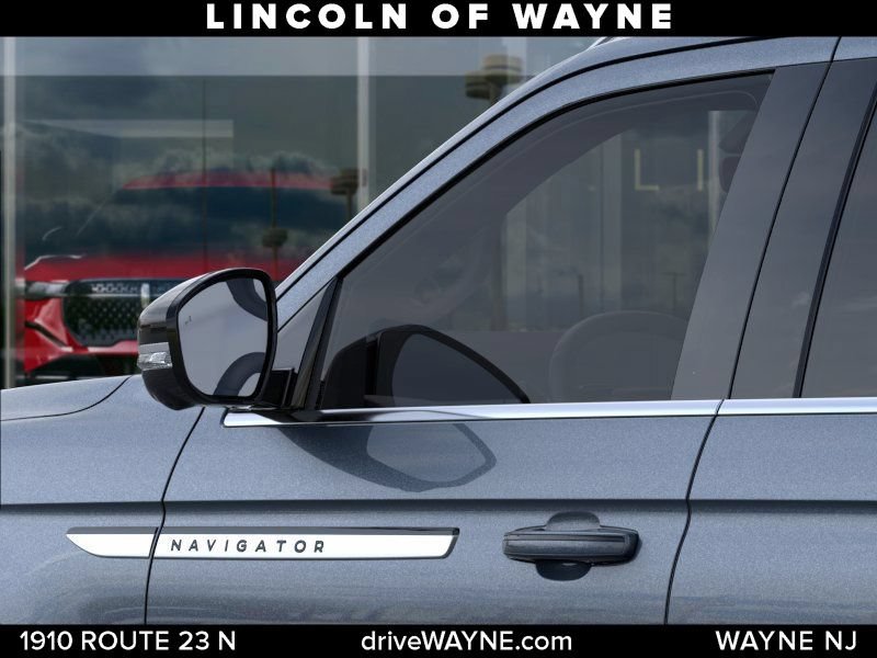 New 2026 Lincoln Navigator Reserve AWD/4WD image 21