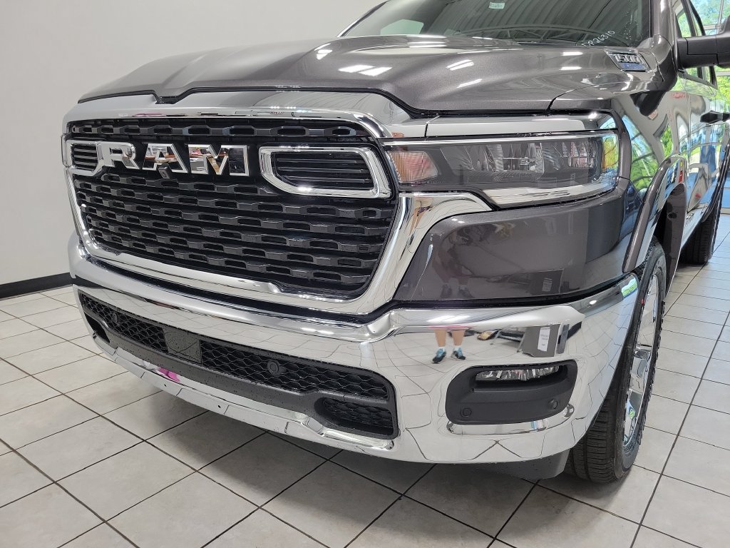 New 2026 RAM 1500 Big Horn AWD/4WD image 17