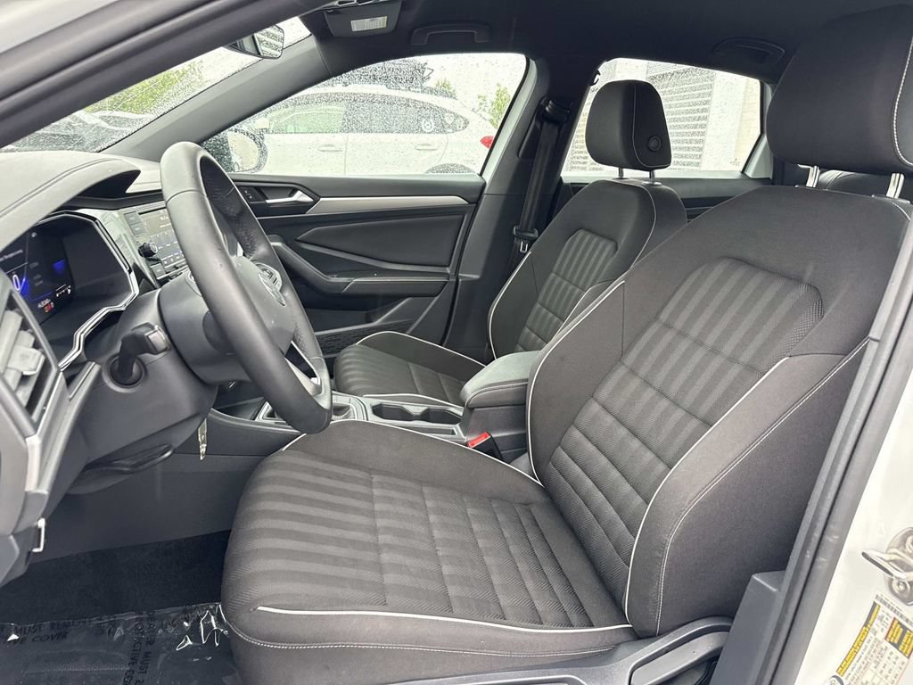 Certified 2024 Volkswagen Jetta Sport FWD image 8