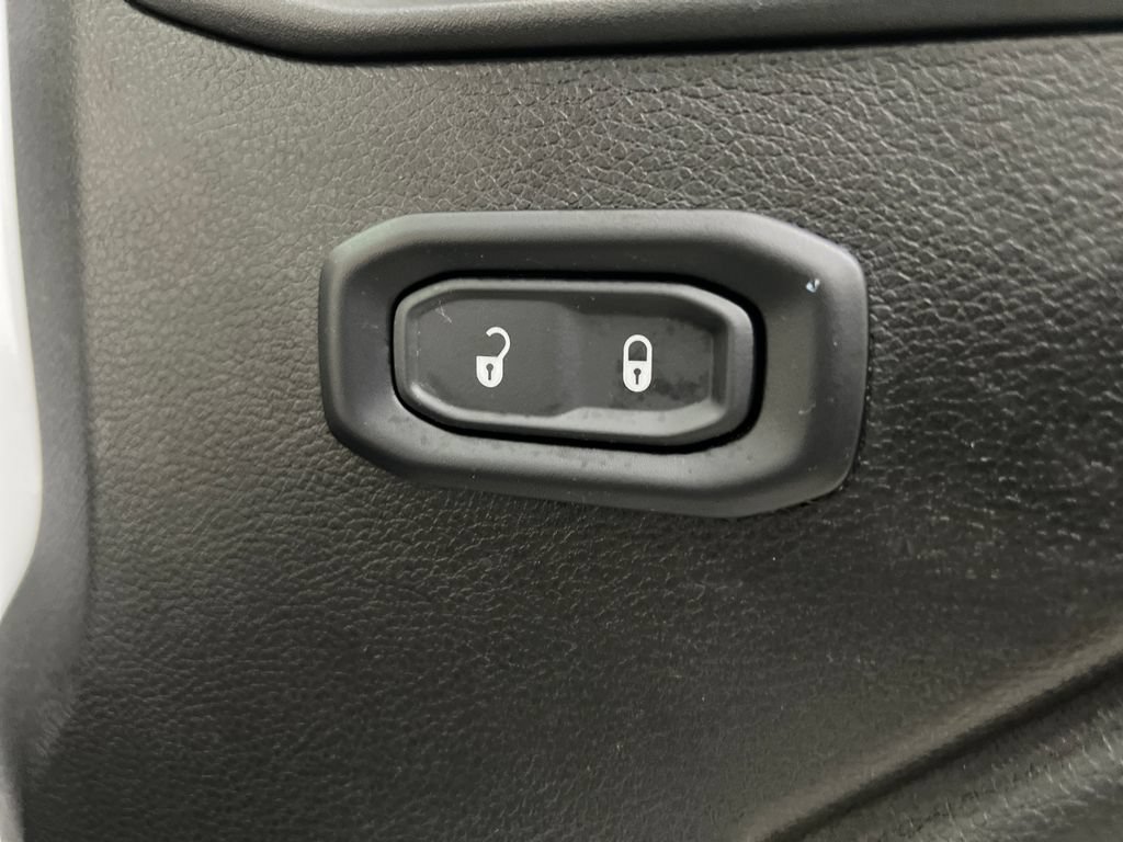 Used 2024 Jeep Wrangler Unlimited Rubicon AWD/4WD image 30