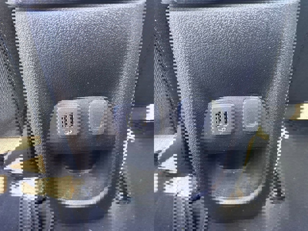 Used 2019 GMC Canyon SLE w/ Elevation Edition image 14