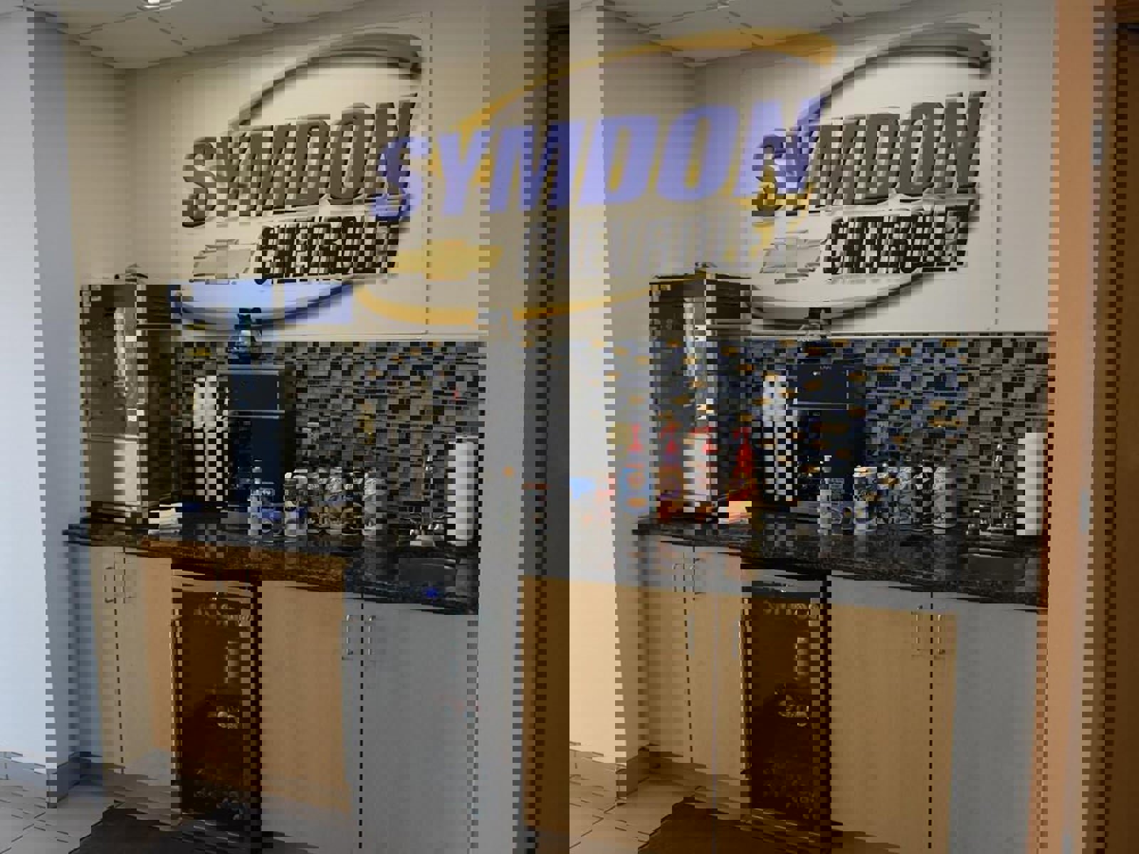 Used 2025 GMC Acadia Elevation image 18