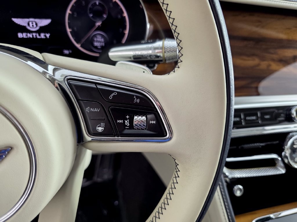 Used 2021 Bentley Flying Spur W12 AWD/4WD image 24