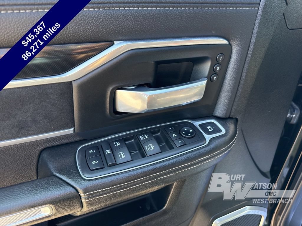 Used 2019 RAM 2500 Laramie w/ Black Appearance Package AWD/4WD image 19