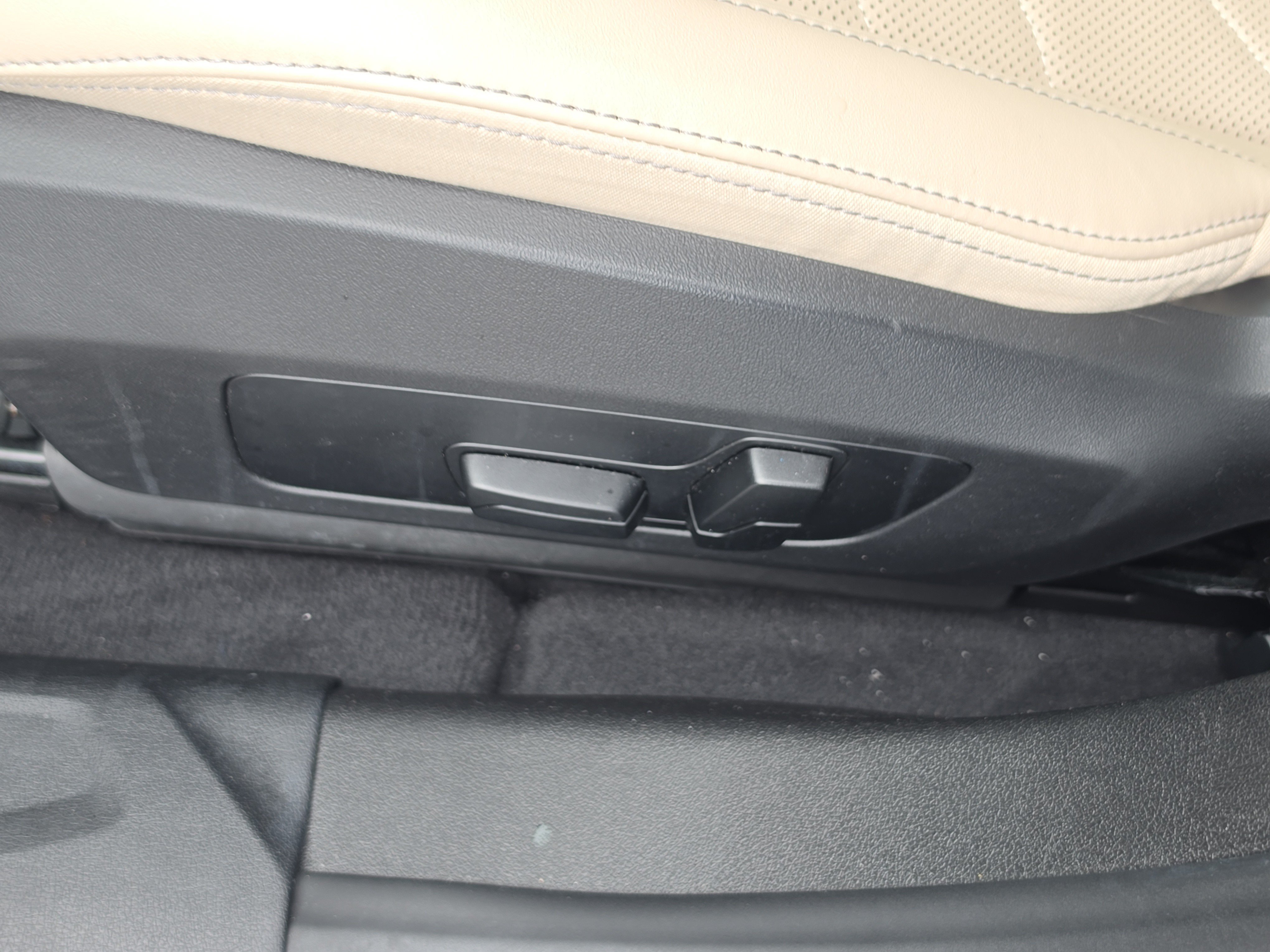 Used 2026 BMW 228i FWD image 16