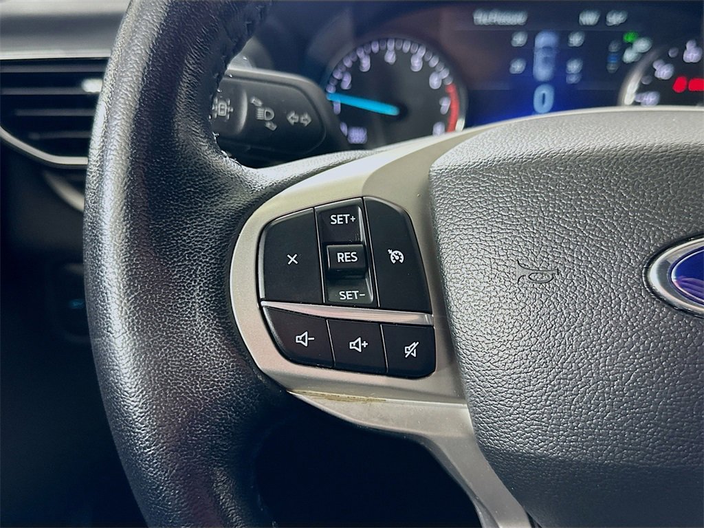Used 2022 Ford Explorer XLT w/ Equipment Group 202A image 23