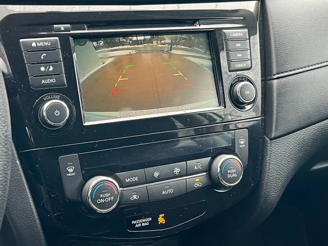 Used 2020 Nissan Rogue SV image 23