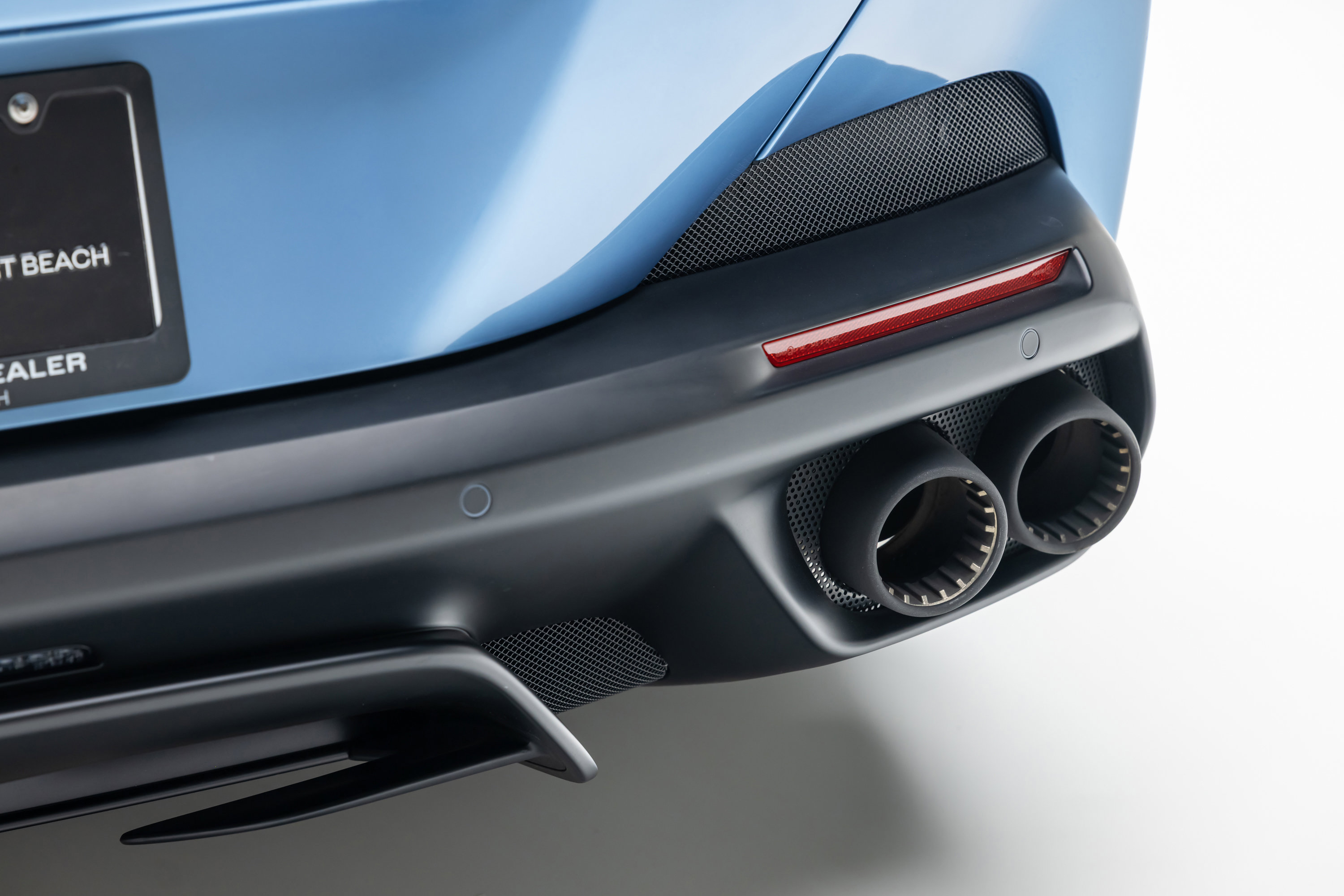 Certified 2020 Ferrari Portofino RWD image 27