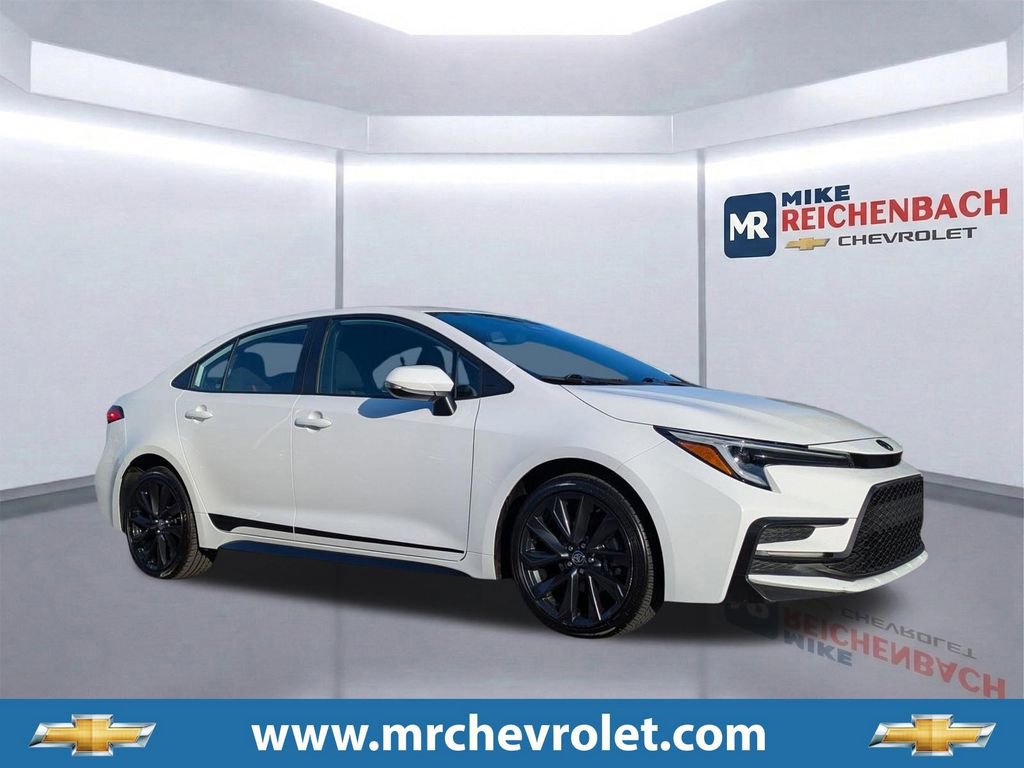 Used 2024 Toyota Corolla SE