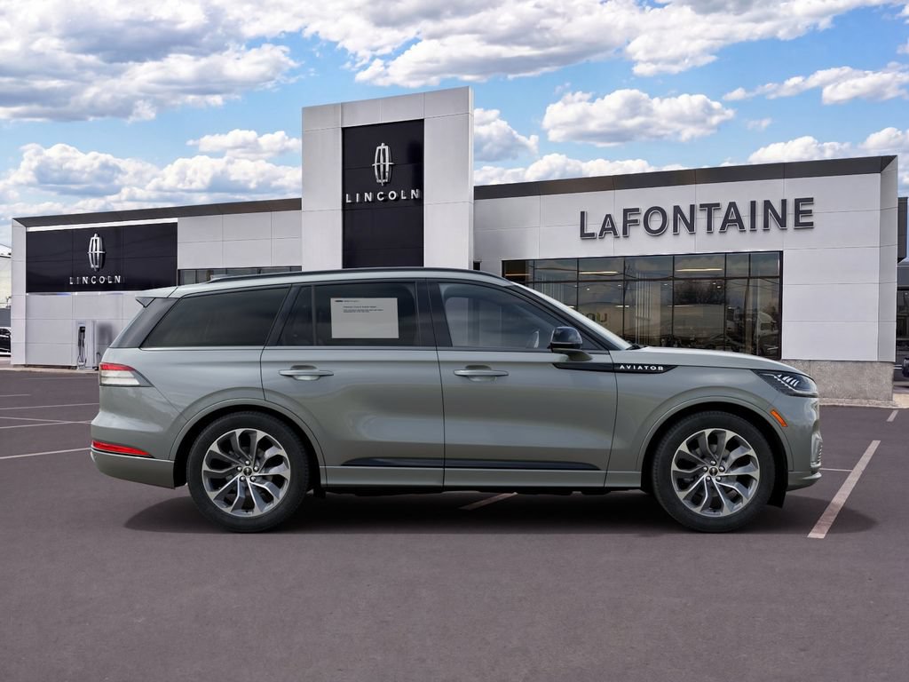 New 2027 Lincoln Aviator AWD image 5