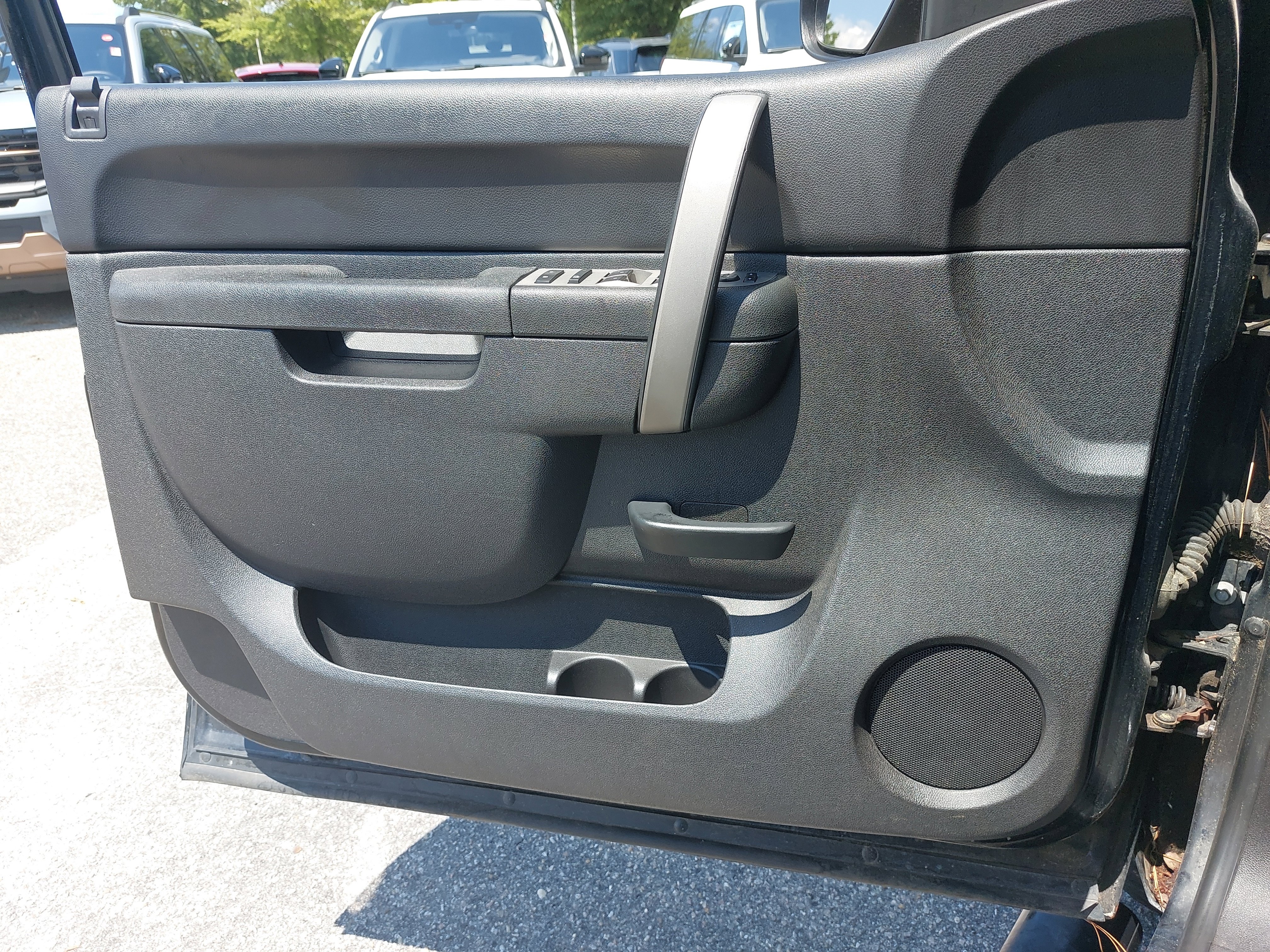 Used 2010 Chevrolet Silverado 1500 LT image 25