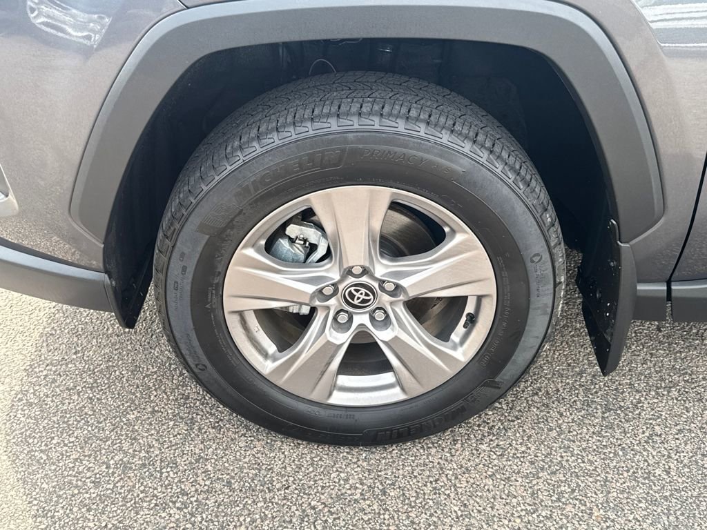 Used 2025 Toyota RAV4 XLE w/ Convenience Package image 38