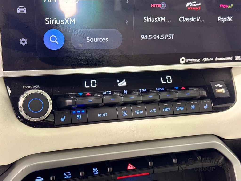 Used 2024 Toyota Tundra Capstone AWD/4WD image 20