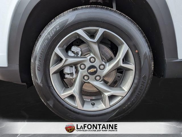 Used 2025 Chevrolet Trax LT w/ LT Convenience Package image 30