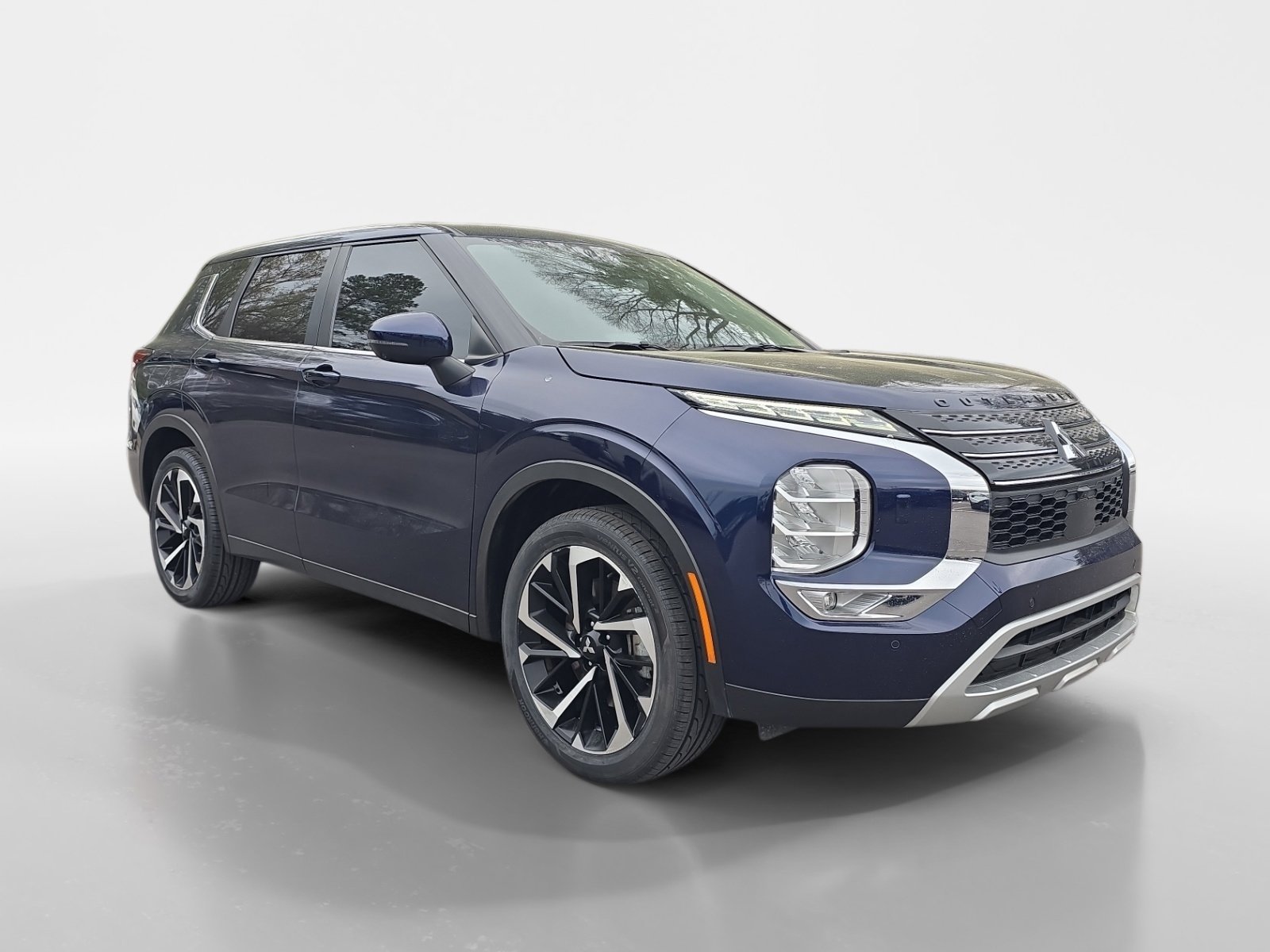 Used 2024 Mitsubishi Outlander SE image 7